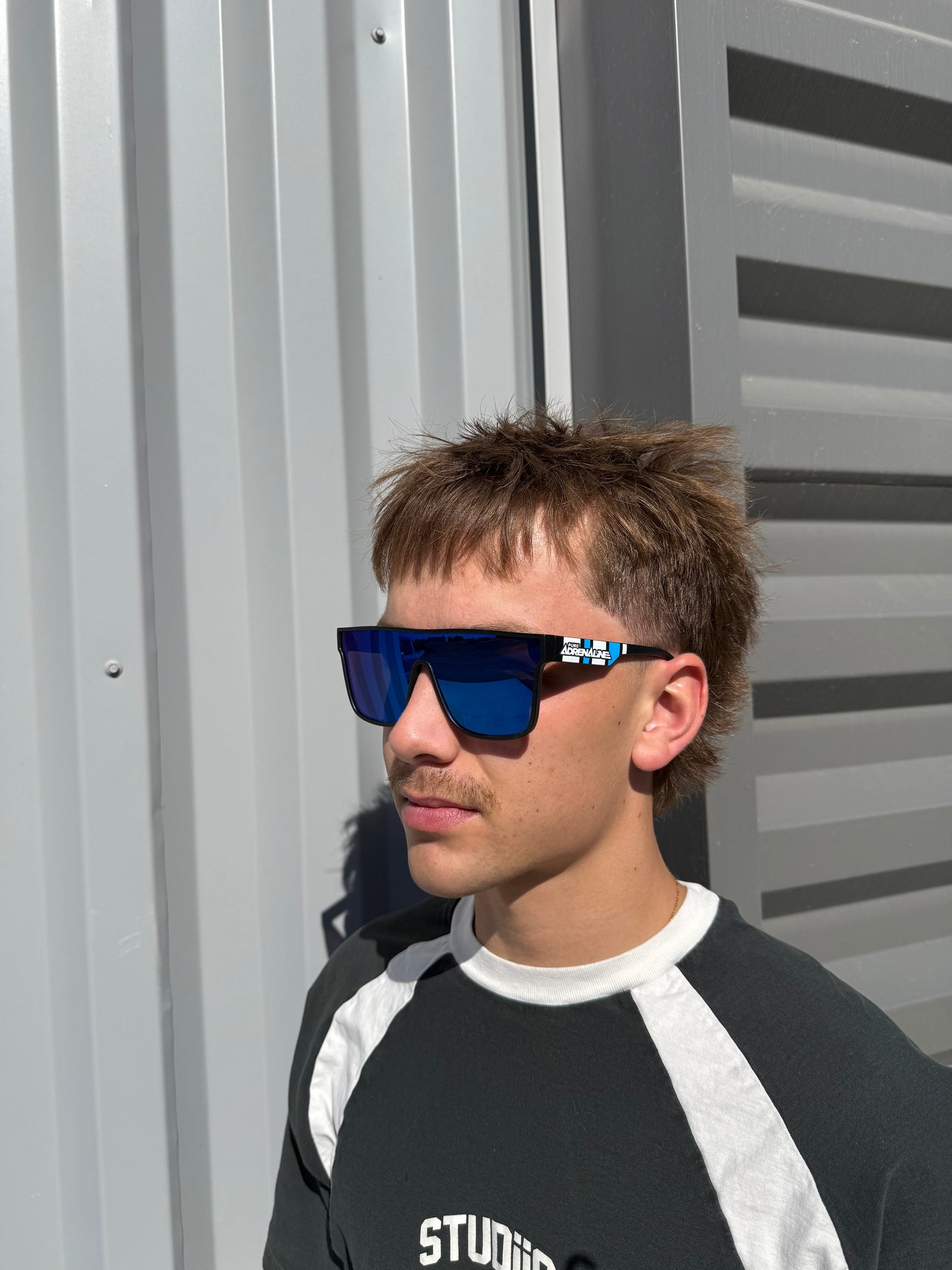 Mountain Side Toxic Blue